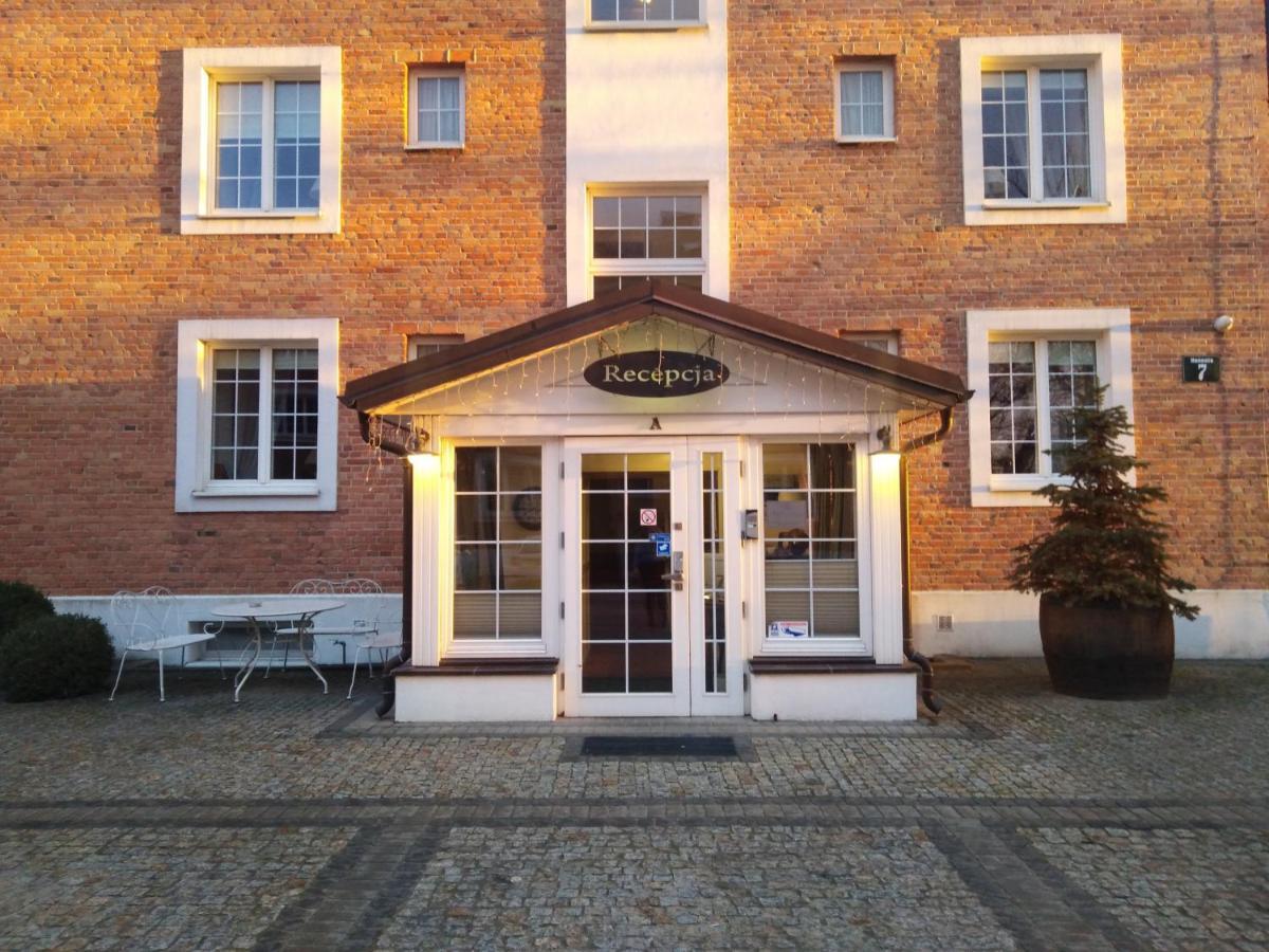 American House Hennela Varsovia Exterior foto